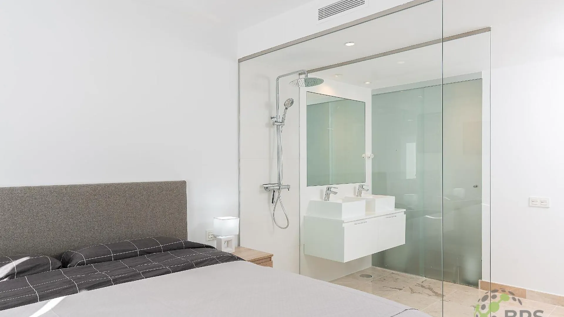 Apartment Amazing New Apt.-3 Rooms-6 Pools-Spa 601 Estepona Spain